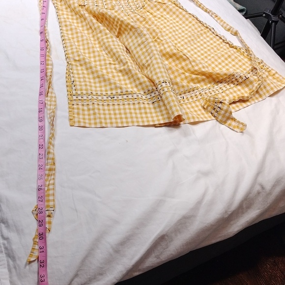 Vintage looking handmade womens apron - Picture 10 of 10